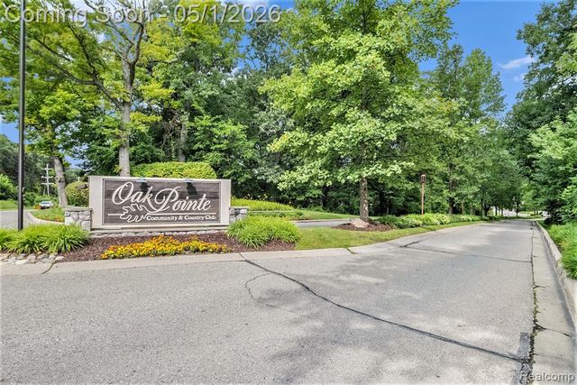 3650 Honors Way, Howell, MI 48843