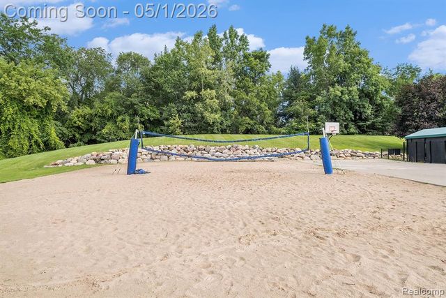 3650 Honors Way, Howell, MI 48843