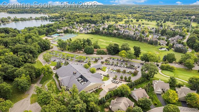 3650 Honors Way, Howell, MI 48843