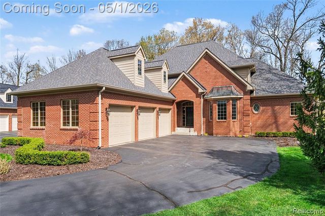 3650 Honors Way, Howell, MI 48843
