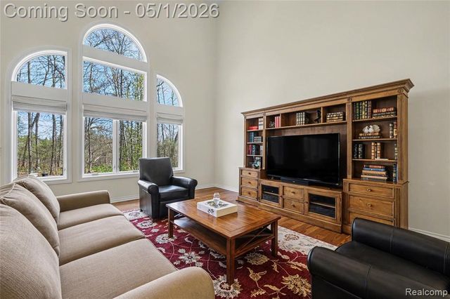 3650 Honors Way, Howell, MI 48843