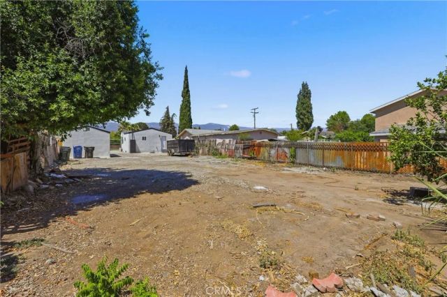 1271 W 13th, San Bernardino, CA 92411