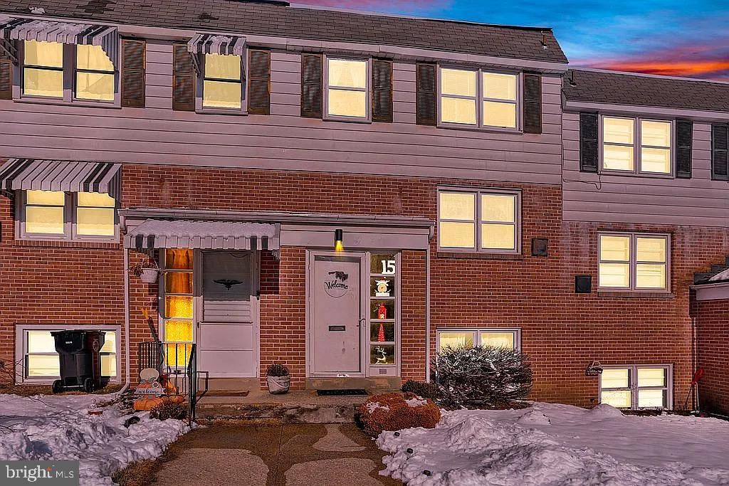 15 HILBERT CT, Reading, PA 19606