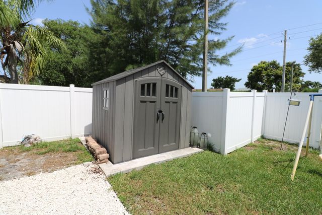 9410 NW 81st Court, Tamarac, FL 33321