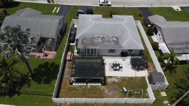 9410 NW 81st Court, Tamarac, FL 33321
