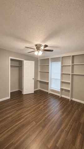 5408 Parkview Drive, Haltom City, TX 76148
