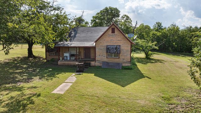 501 County Road 284, Gustine, TX 76455