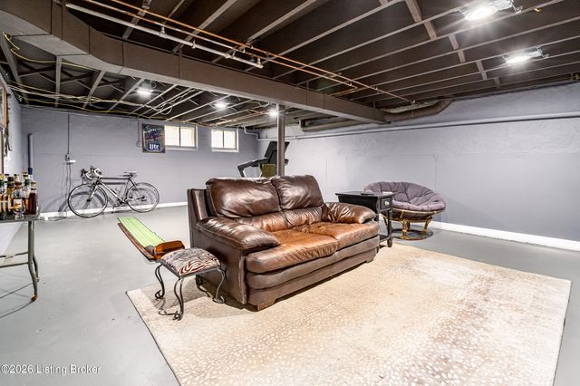 852 Linwood Ave, Louisville, KY 40217