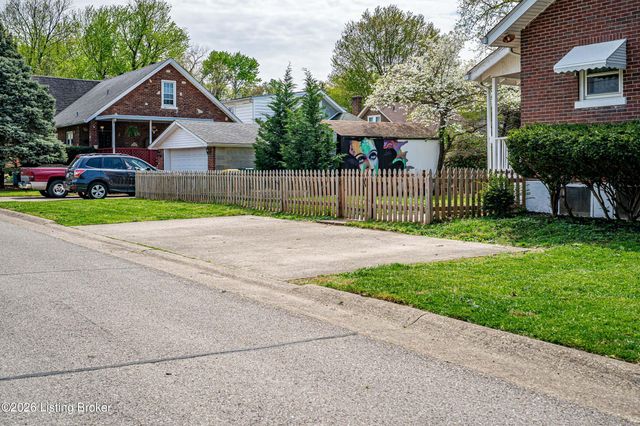 852 Linwood Ave, Louisville, KY 40217