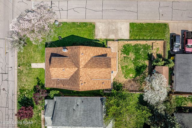 852 Linwood Ave, Louisville, KY 40217