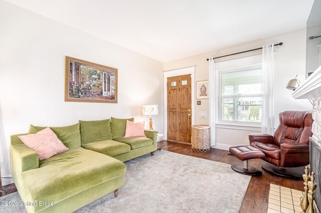 852 Linwood Ave, Louisville, KY 40217