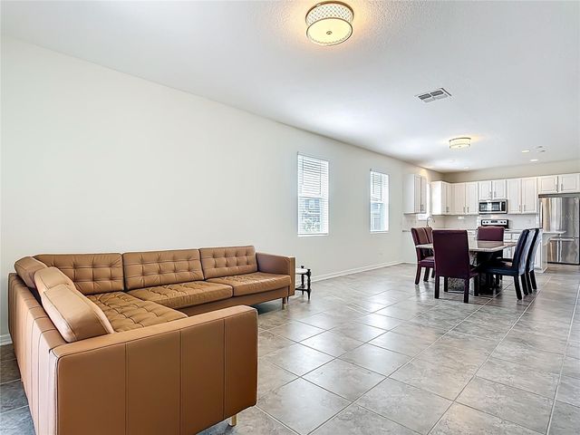 1813 CASTLETON DR, St Cloud, FL 34771