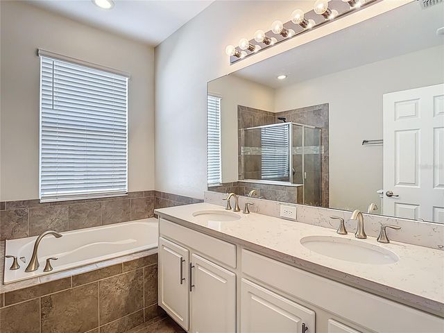 1813 CASTLETON DR, St Cloud, FL 34771