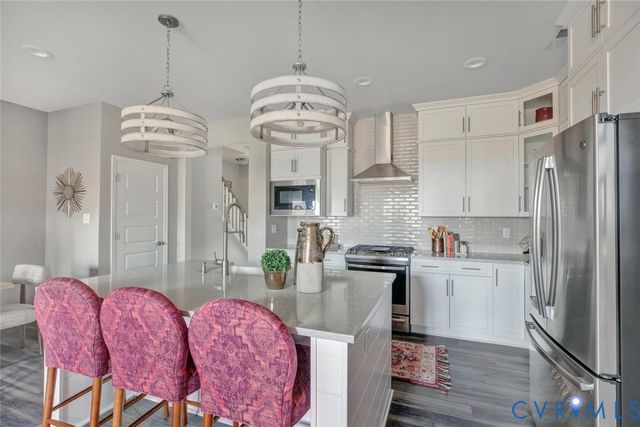 18779 Palisades Rdg, Moseley, VA 23120
