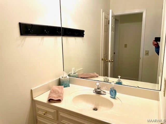 8136 Greyfield Drive, Montgomery, AL 36117