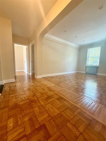 141-12 79th Avenue 1I, Kew Gardens, NY 11367
