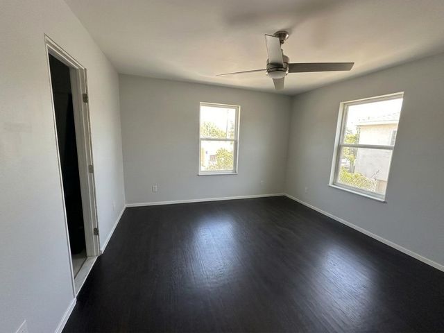 102 Elmfield Street, Houston, TX 77047