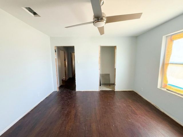 102 Elmfield Street, Houston, TX 77047