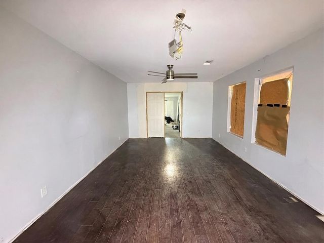 102 Elmfield Street, Houston, TX 77047