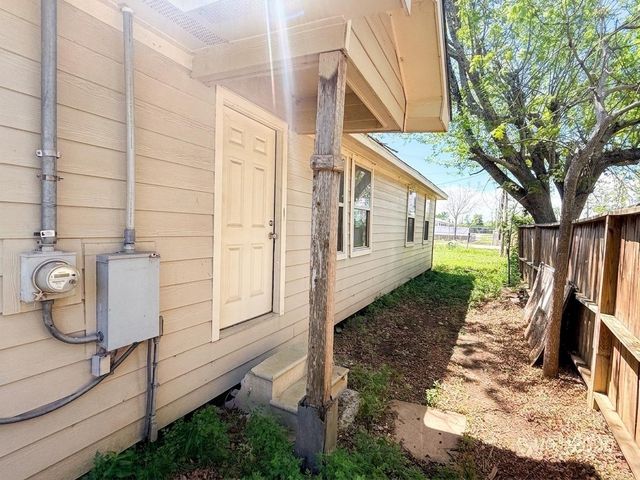 102 Elmfield Street, Houston, TX 77047