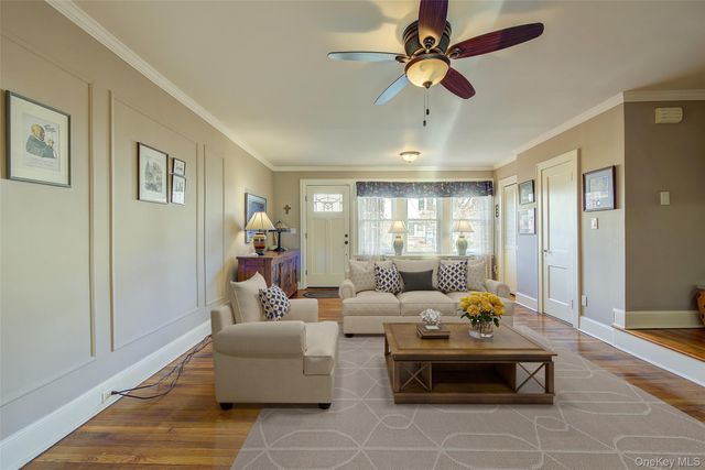 67-118 Dartmouth Street, Forest Hills, NY 11375