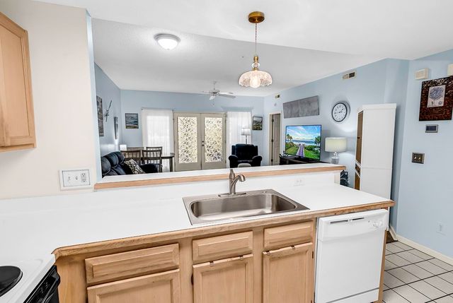 1221 Tidewater Dr Apt 2012, North Myrtle Beach, SC 29582