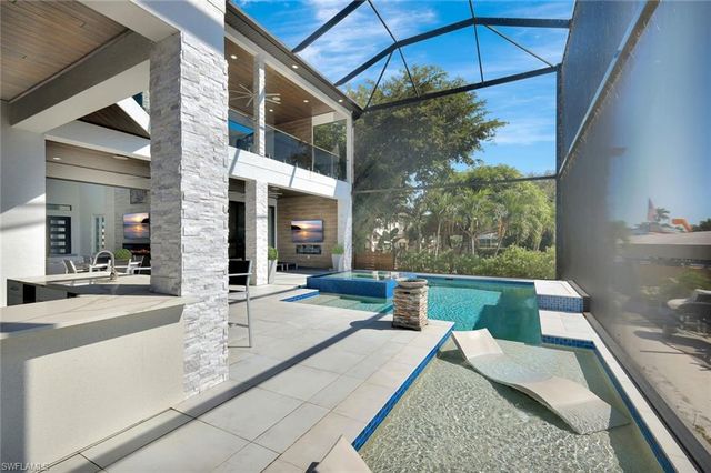 1110 Lenox CT, Cape Coral, FL 33904