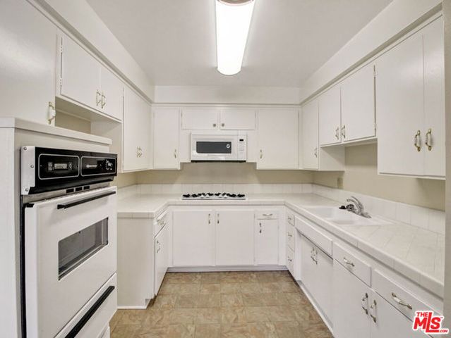 4439 Ocean View Boulevard, Montrose, CA 91020