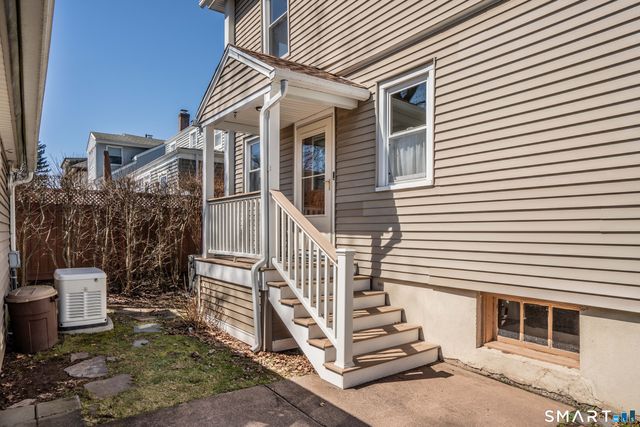 75 Whitman Avenue, West Hartford, CT 06107