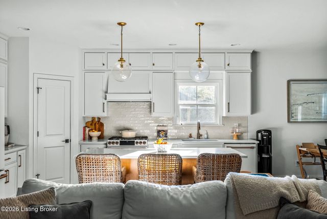 2835 Alder Wood Ln, La Grange, KY 40031