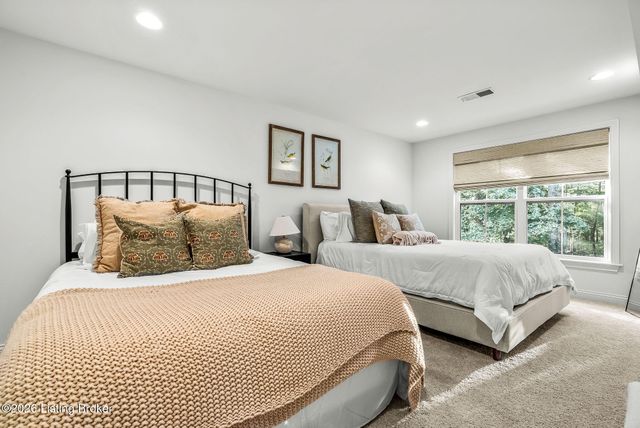 2835 Alder Wood Ln, La Grange, KY 40031