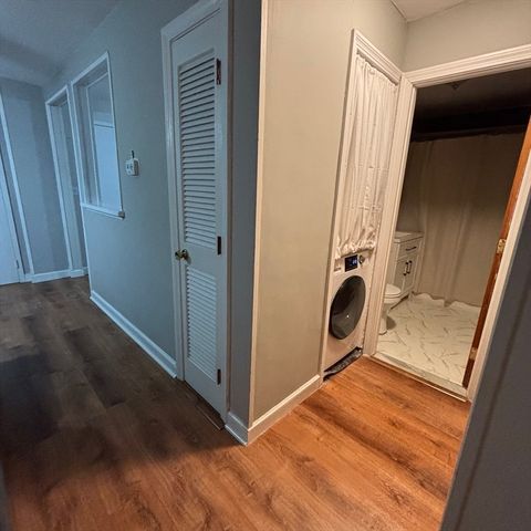 701 Adams 9, Boston, MA 02122