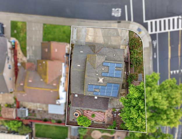 8252 Crichton Way, Elk Grove, CA 95758