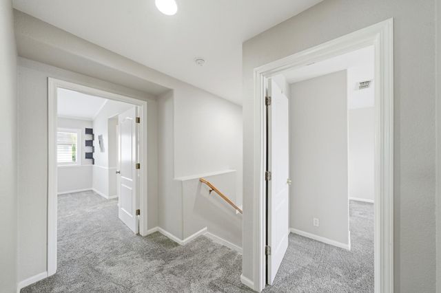 8252 Crichton Way, Elk Grove, CA 95758