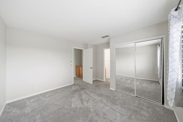 8252 Crichton Way, Elk Grove, CA 95758