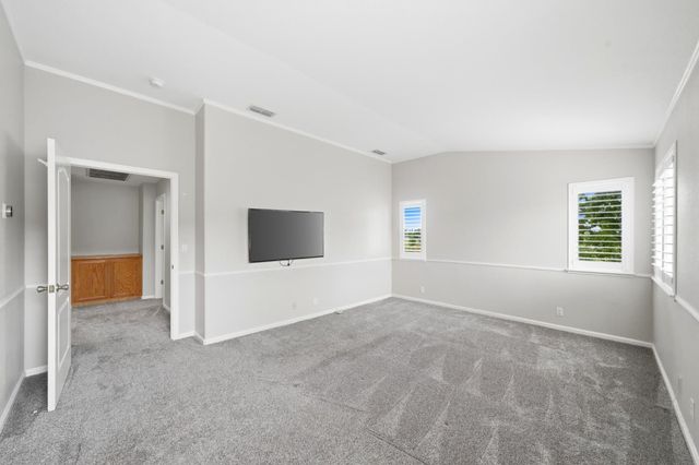 8252 Crichton Way, Elk Grove, CA 95758