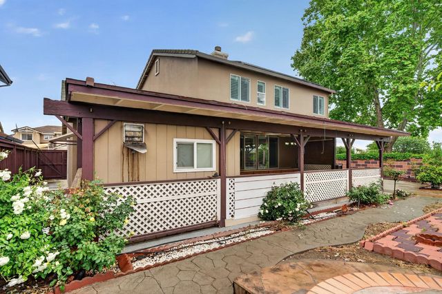 8252 Crichton Way, Elk Grove, CA 95758
