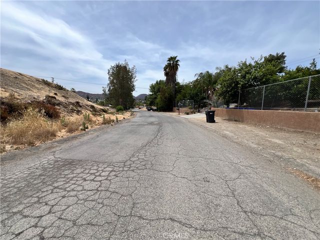 0 Cross Hill Drive, Canyon Lake, CA 92587