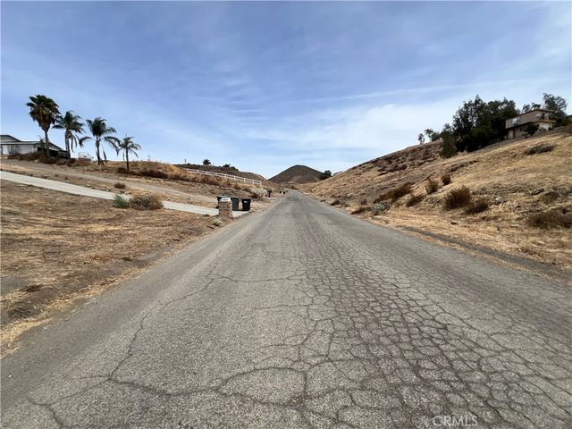 0 Cross Hill Drive, Canyon Lake, CA 92587