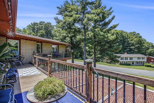 3706 Northview Drive, Kalamazoo, MI 49004