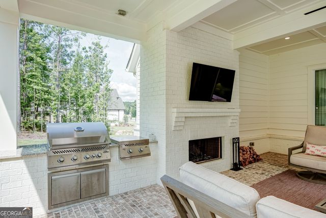144 Forest Berry Court, Newnan, GA 30265