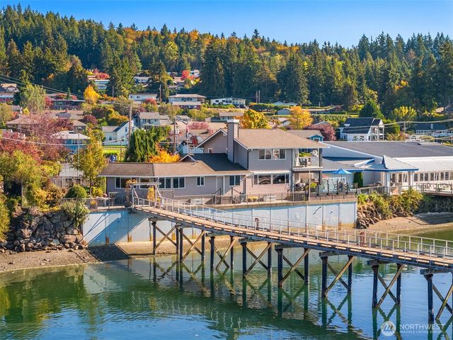 18211 Fjord Drive NE, Poulsbo, WA 98370