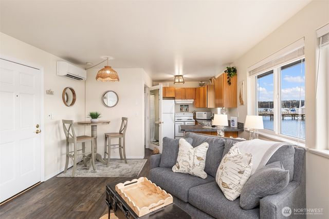 18211 Fjord Drive NE, Poulsbo, WA 98370