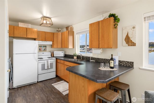 18211 Fjord Drive NE, Poulsbo, WA 98370