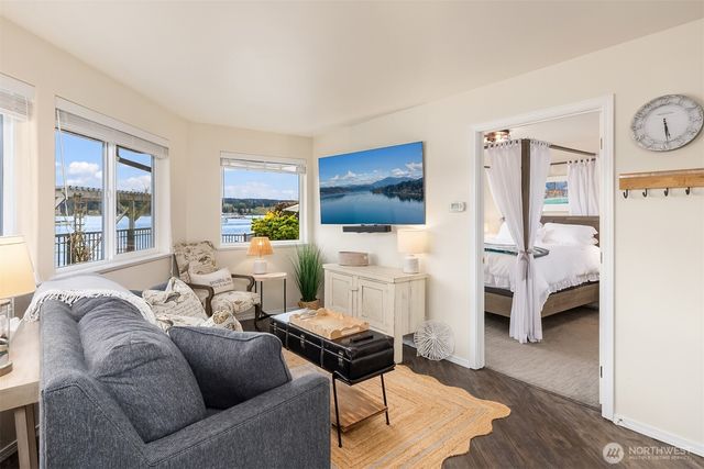 18211 Fjord Drive NE, Poulsbo, WA 98370