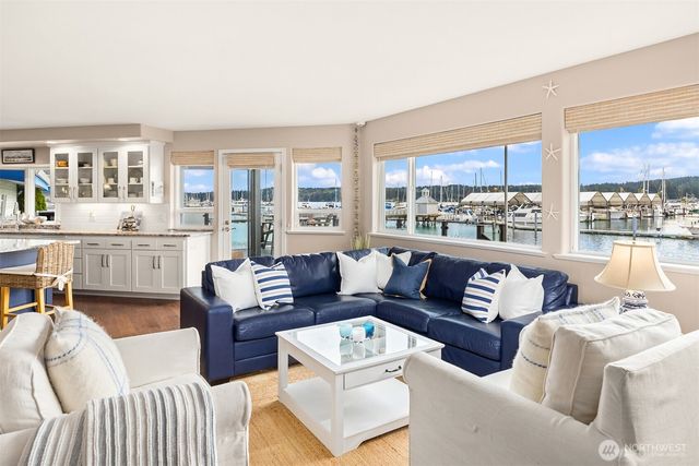 18211 Fjord Drive NE, Poulsbo, WA 98370