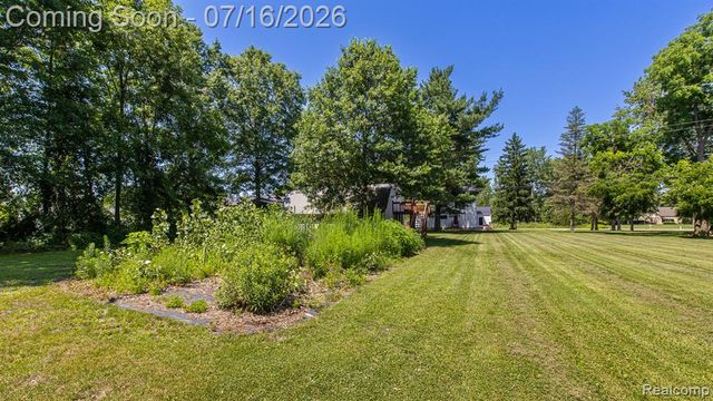 43995 Bemis Road, Sumpter, MI 48111