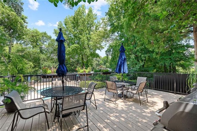 1 Biscayne Drive NW 802, Atlanta, GA 30309