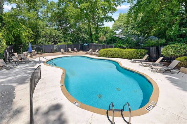 1 Biscayne Drive NW 802, Atlanta, GA 30309