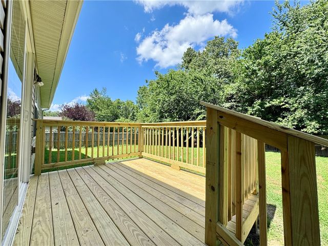 8 Boreland Lane, Bella Vista, AR 72715
